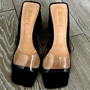 Schutz Lizah Vinyl Women’s Black Sandal size 8